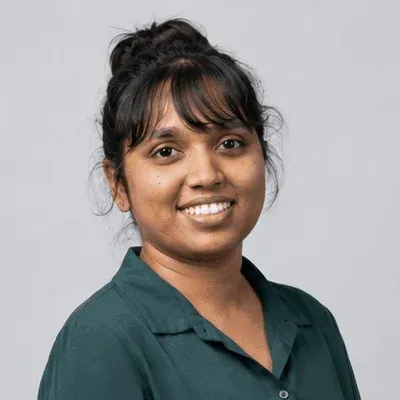 hire Savithri Krishnan - Salesforce Developer